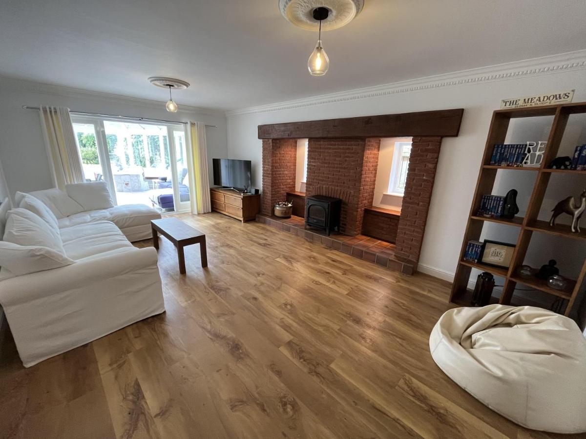 5 Bedroom 4 Bathroom Gym Playroom Country Home Leamington Spa Bagian luar foto