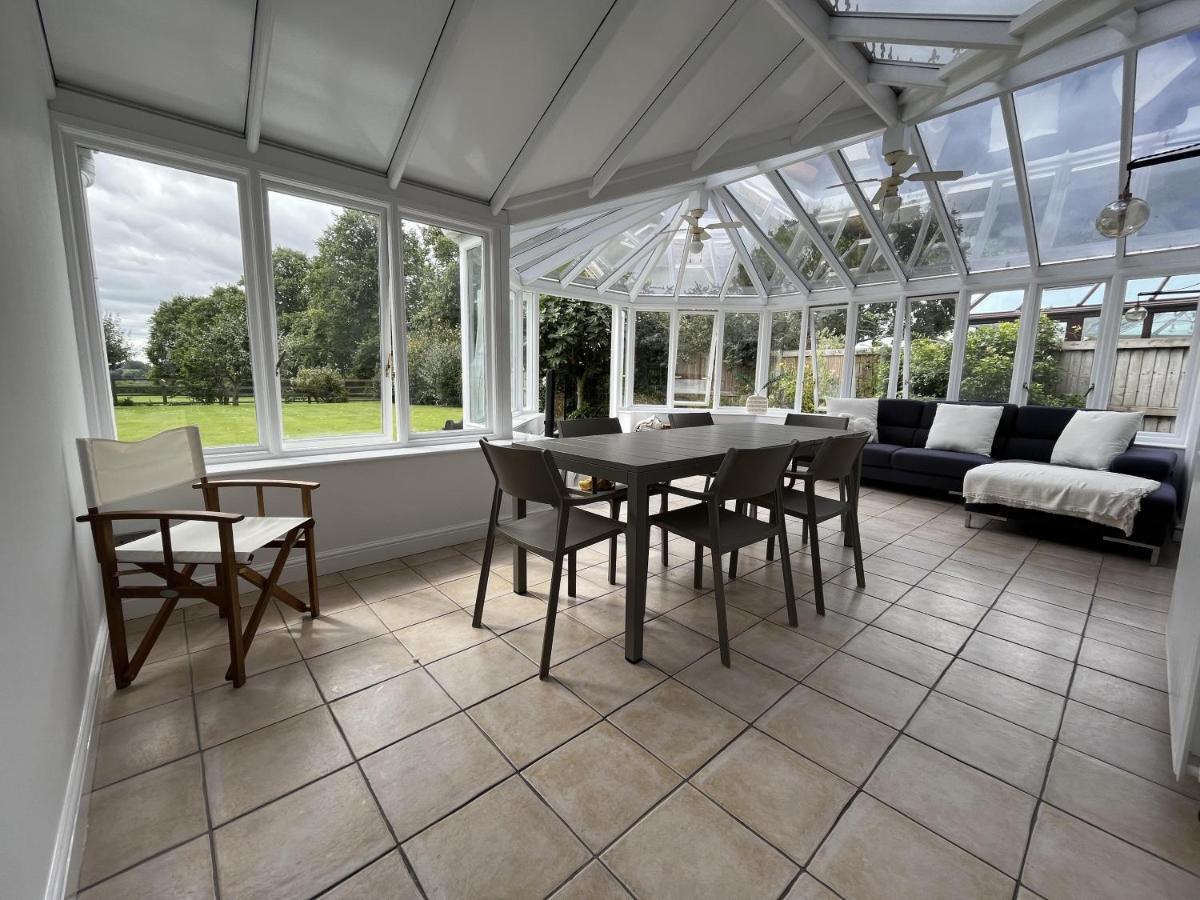 5 Bedroom 4 Bathroom Gym Playroom Country Home Leamington Spa Bagian luar foto